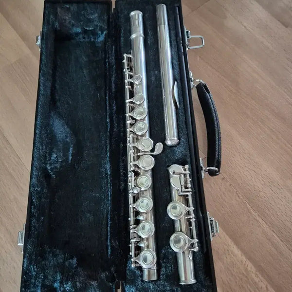 [BUNJANG] Yamaha YFL-221 Flute with Case / 야마하221플루트 케이스 포함