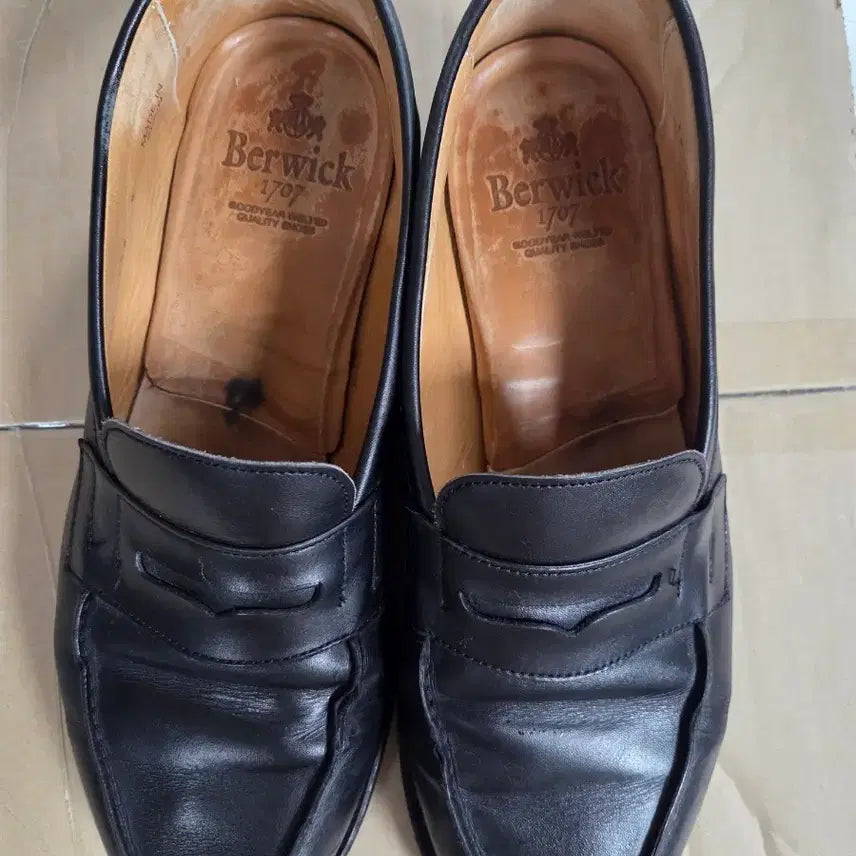 [BUNJANG] Berwick 4456 Loafers - Black, Size 9 / 버윅 4456 9사이즈 판매
