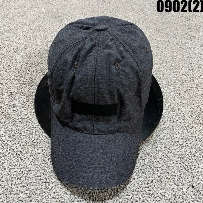[BUNJANG] Discovery Dark Grey Ball Cap 0902 / 디스커버리 볼캡 모자 다크그레이 0902