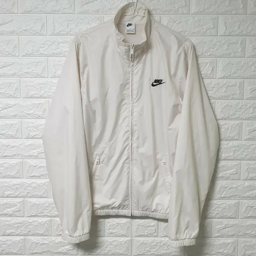 [BUNJANG] Nike White Windbreaker Jacket Size S / 나이키 화이트 바람막이자켓 판매합니다