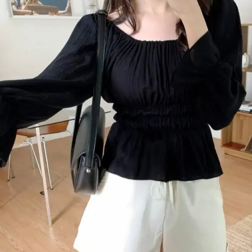 [BUNJANG] Black Square Neck Puff Sleeve Blouse / 블랙 스퀘어넥 퍼프소매 블라우스