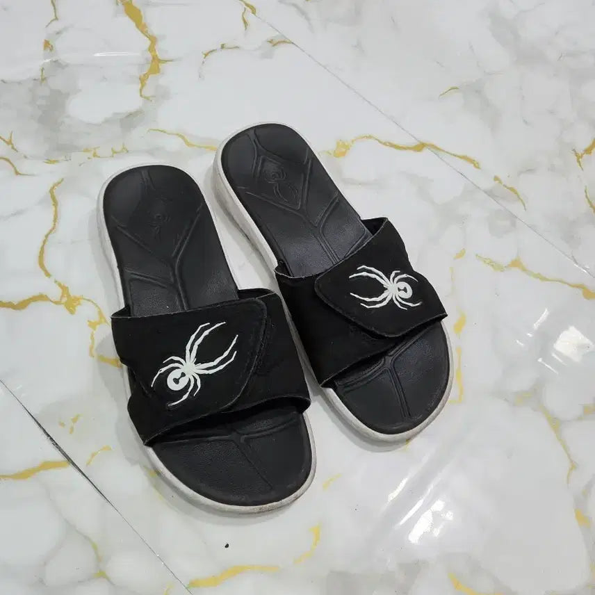 [BUNJANG] Spyder Black Slippers / 스파이더 슬리퍼 블랙