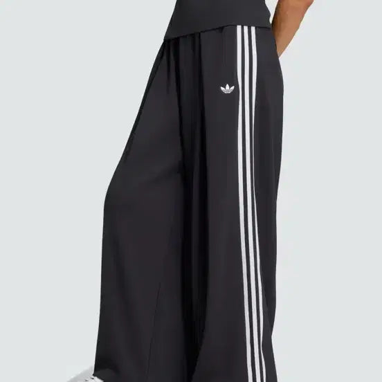 [BUNJANG] Adidas Jennie Track Pants / 제니 아디다스 팬츠트랙