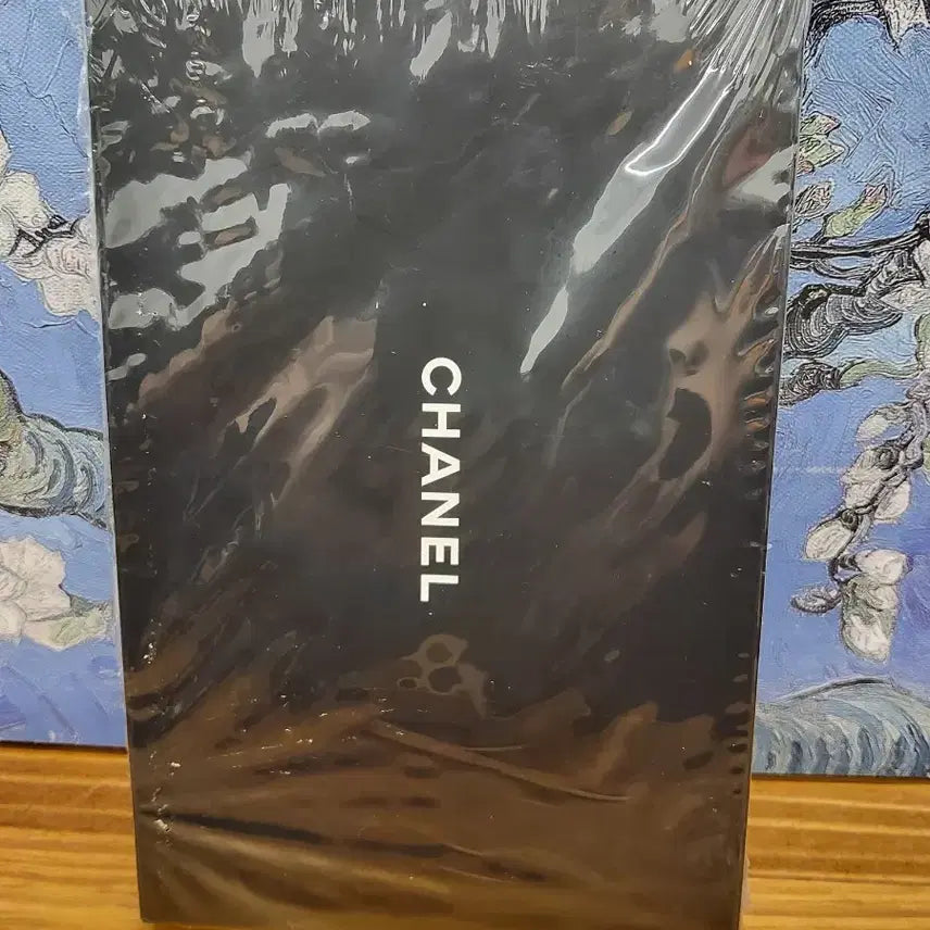 [BUNJANG] Chanel Beauty Plain Notebook / 샤넬 뷰티 금장 무지 노트