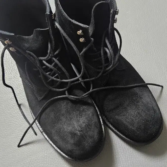 [BUNJANG] LOSTGARDEN UNIFORM Field Boots Suede Black / 로스트가든  UNIFORM Field Boots Black 급처합니다.