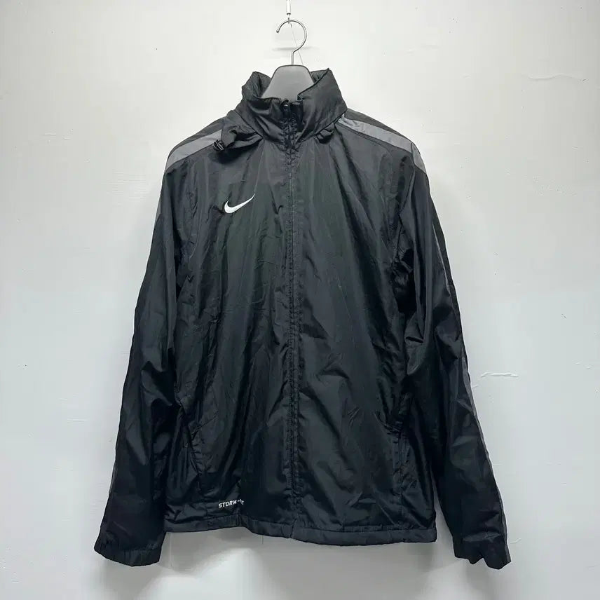 [BUNJANG] Nike Storm-FIT Windrunner Jacket L (100) / 나이키 스톰핏 기능성 바람막이 윈드러너 자켓 L 100