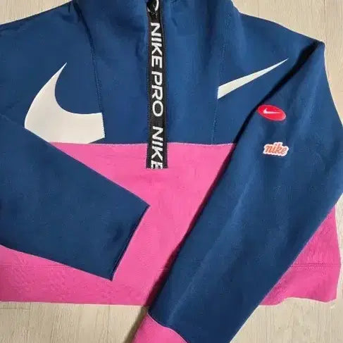 [BUNJANG] Nike Pro Women's Cropped Half-Zip Sweatshirt / 여성 나이키 프로 크롭 하프집업 운동복