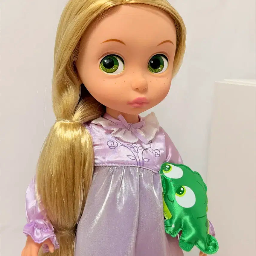 [BUNJANG] Disney Baby Doll Rapunzel Doll (Old Version) with Box / 디즈니 베이비돌 라푼젤 인형 구버전(박스O)