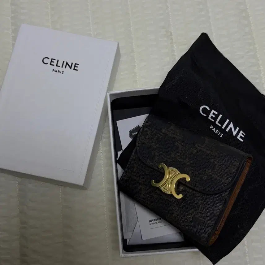 [BUNJANG] Celine Triomphe Wallet / 셀린느 트리옹프 반지갑