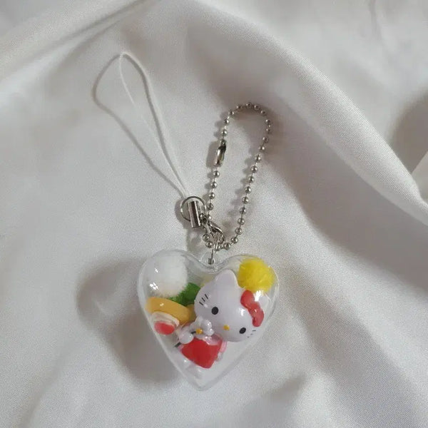 [BUNJANG] Hello Kitty Daisy Mini Heart Ball Charm Keychain / 키티 가챠 토이 데이지 미니 하트볼키링