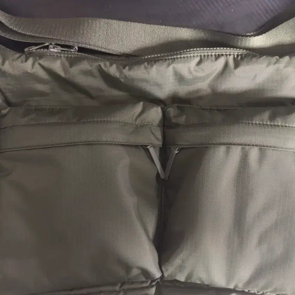 [BUNJANG] Uniqlo Multi Pocket Shoulder Bag / 유니클로 멀티포켓숄더백