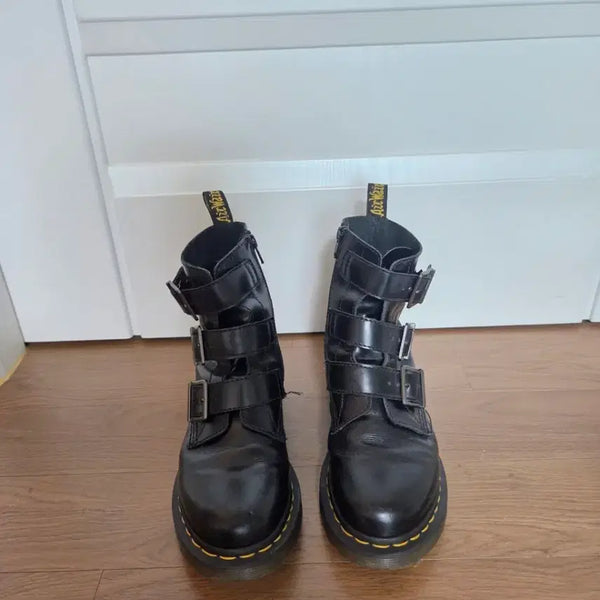 [BUNJANG] Dr. Martens 1490 Bex Black Boots / 닥터마틴 1490 벡스 블랙 워커