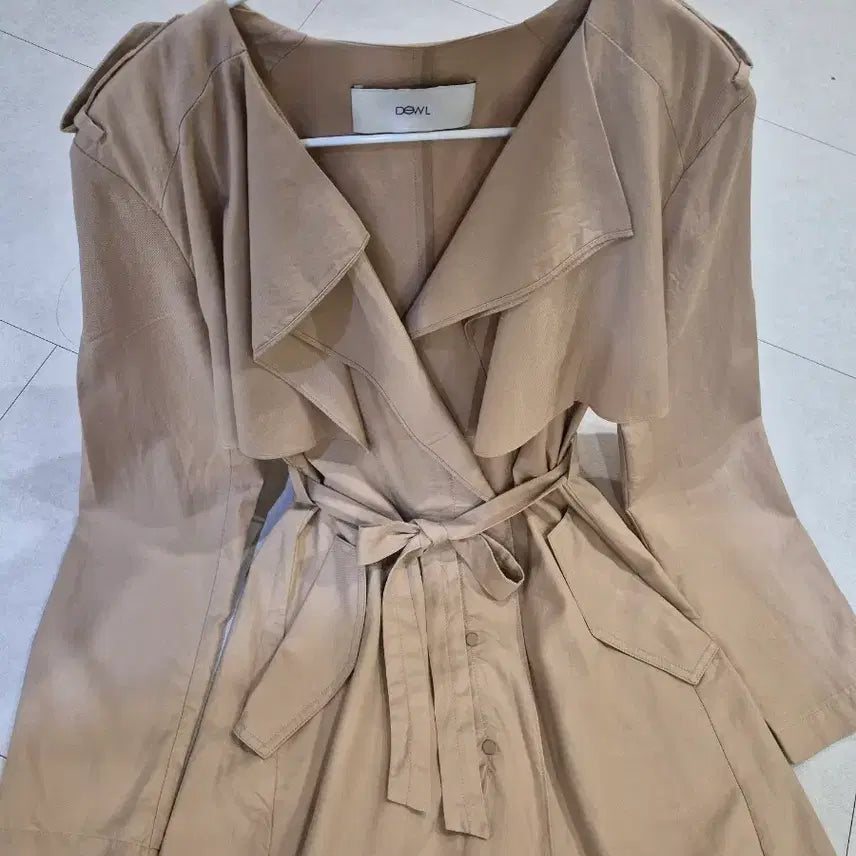 [BUNJANG] DEWL Drape Collar Strap Trench Coat Beige Size 66 / 듀엘)드레이프 카라 스트랩 트렌치 (BE/66)
