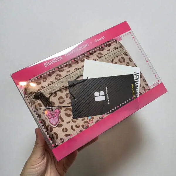 [BUNJANG] Brandon Hello Kitty Edition Wallet Bag Leopard / (새상품/현물) 올리브영 브랜든 헬로키티 에디션 월렛백  레오파드