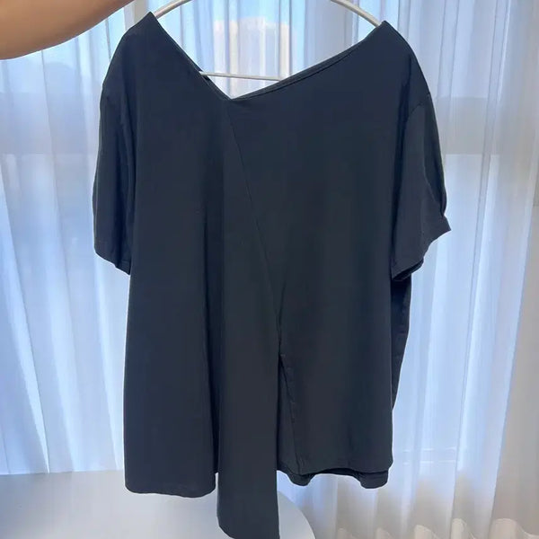 [BUNJANG] Black V-Neck Loose Fit Short Sleeve T-Shirt / [새상품] 블랙 브이넥 루즈핏 반팔 티셔츠
