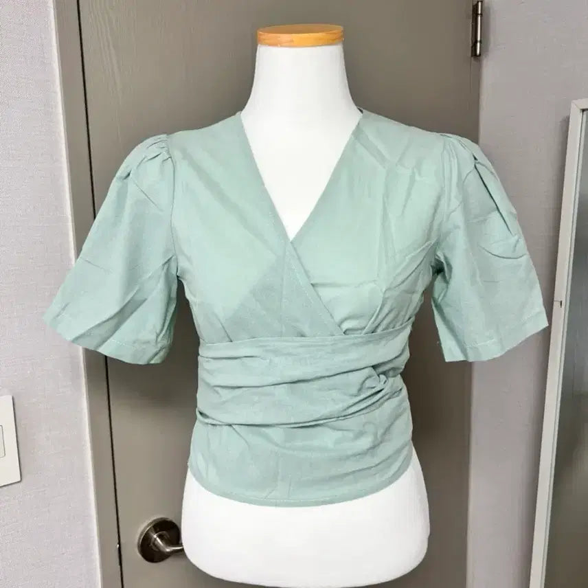 [BUNJANG] Mint Puff Sleeve Wrap Blouse / [새상품] 민트 퍼프 소매 랩 블라우스