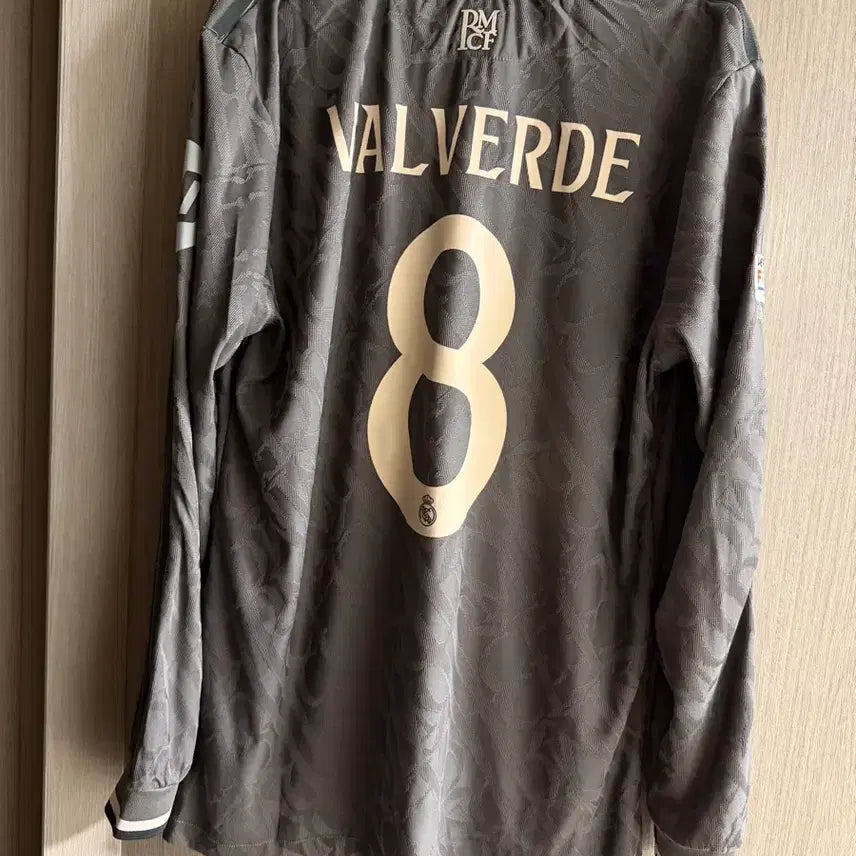 [BUNJANG] 24/25 Real Madrid Third Authentic Long Sleeve Valverde Jersey Full Patch / 2425 레알 써드 발베르데 어센틱 롱슬리브 유니폼 풀패치
