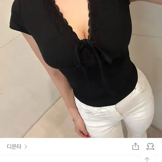 [BUNJANG] Black Lace V-Neck Ribbon T-Shirt / 블랙 레이스 브이넥 리본 티셔츠
