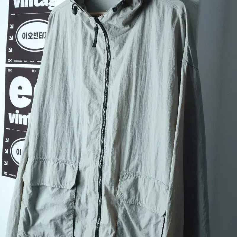 [BUNJANG] SPAO Oversized Lightweight Windbreaker Zip-Up Jumper Jacket XL-2XL / (XL-2XL) 스파오 집업 바람막이 점퍼자켓 박시 경량-H38340