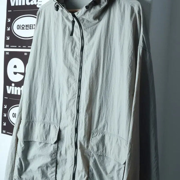 [BUNJANG] SPAO Oversized Lightweight Windbreaker Zip-Up Jumper Jacket XL-2XL / (XL-2XL) 스파오 집업 바람막이 점퍼자켓 박시 경량-H38340