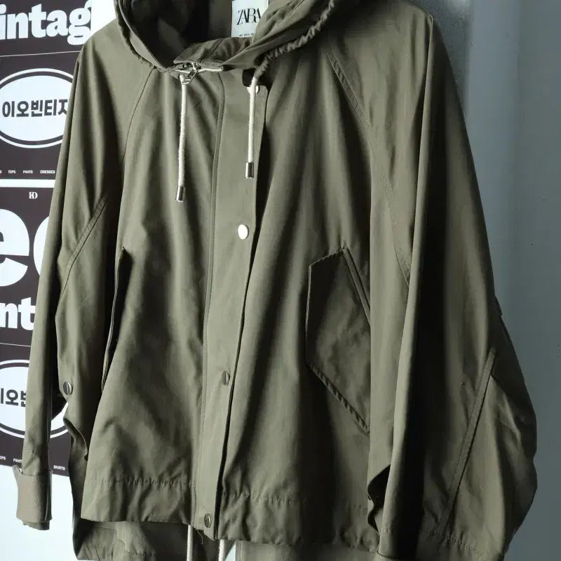[BUNJANG] Zara Zip-Up Windbreaker Cropped Jacket / W(M) 자라 집업 바람막이 점퍼자켓 크롭 야상 필드 아메카지-H38363