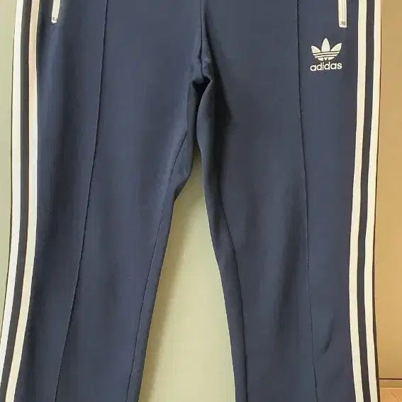 [BUNJANG] Adidas Training Pants Navy / adidas 아디다스(정품) 트레이닝바지 33~34인치가능! 드라이완료!