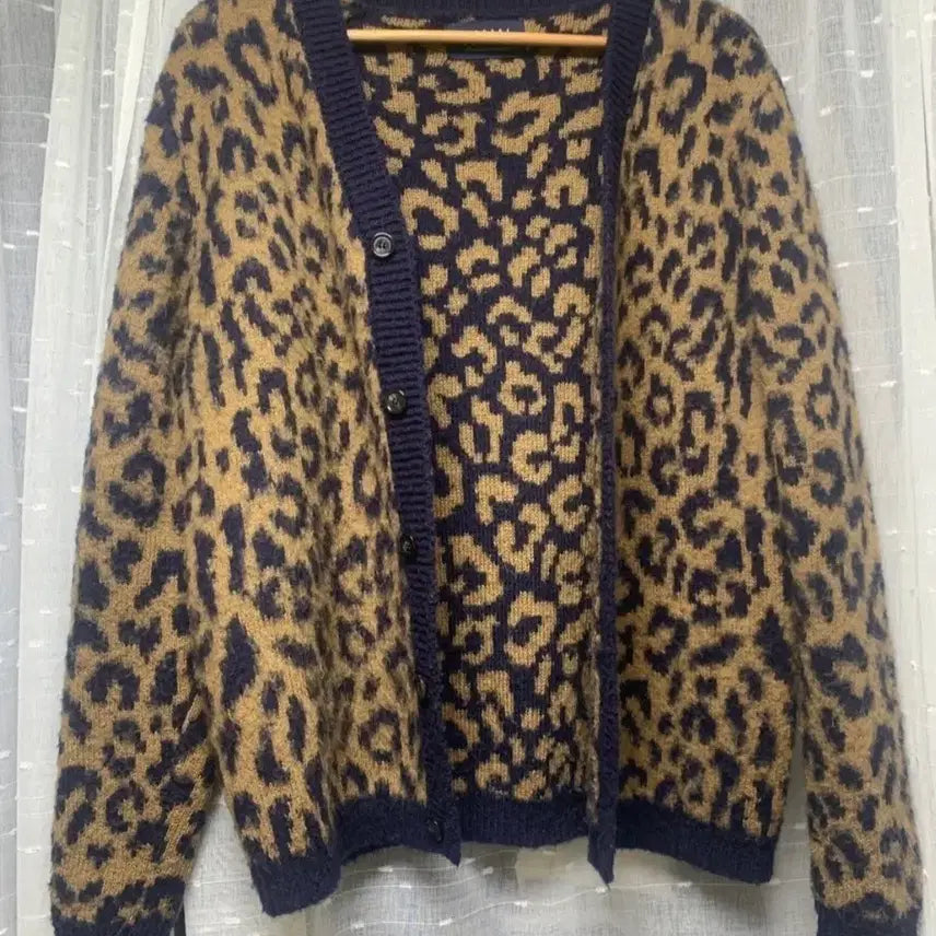 [BUNJANG] Whatever We Want Leopard Pattern Cardigan / 왓에버위원트 레오파드 패턴 가디건