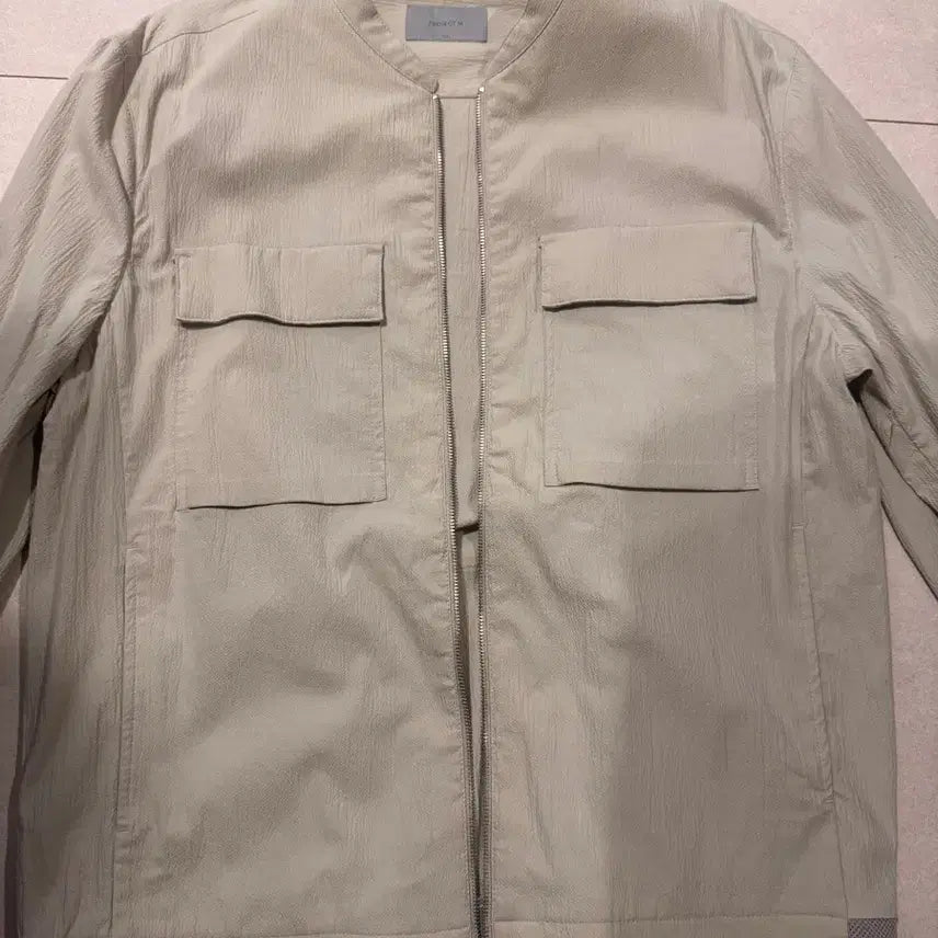 [BUNJANG] Beige Two-Pocket Fall Jacket / 가을 자켓 판매합니다