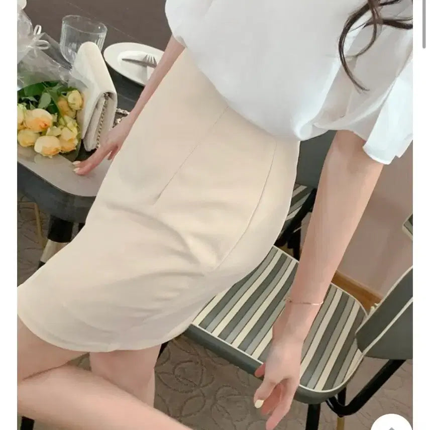 [BUNJANG] Renne Summer Basic Skirt (Mini, M) / [사놓고보관만한 새제품] 여친룩 단종상품 렌느 여리 썸머 베이직 스커트