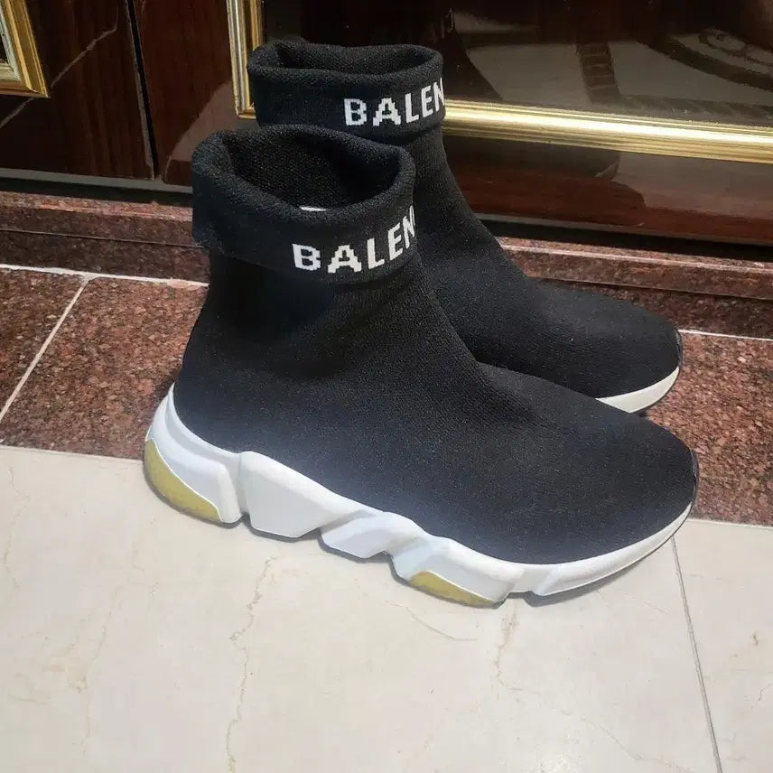 [BUNJANG] Balenciaga Knit Sneakers / 발렌시아가 스니커즈운동화