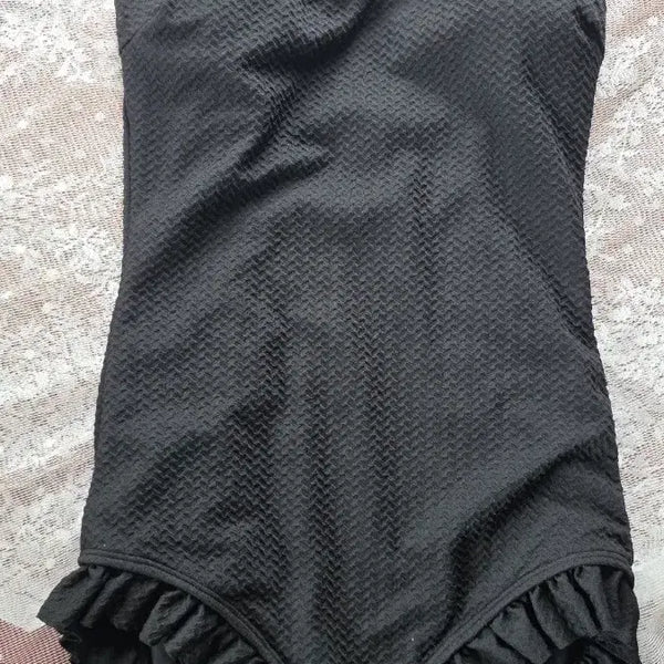 [BUNJANG] AOSN Black Frill Monokini / (착샷)AOSN 블랙 프릴 모노키니