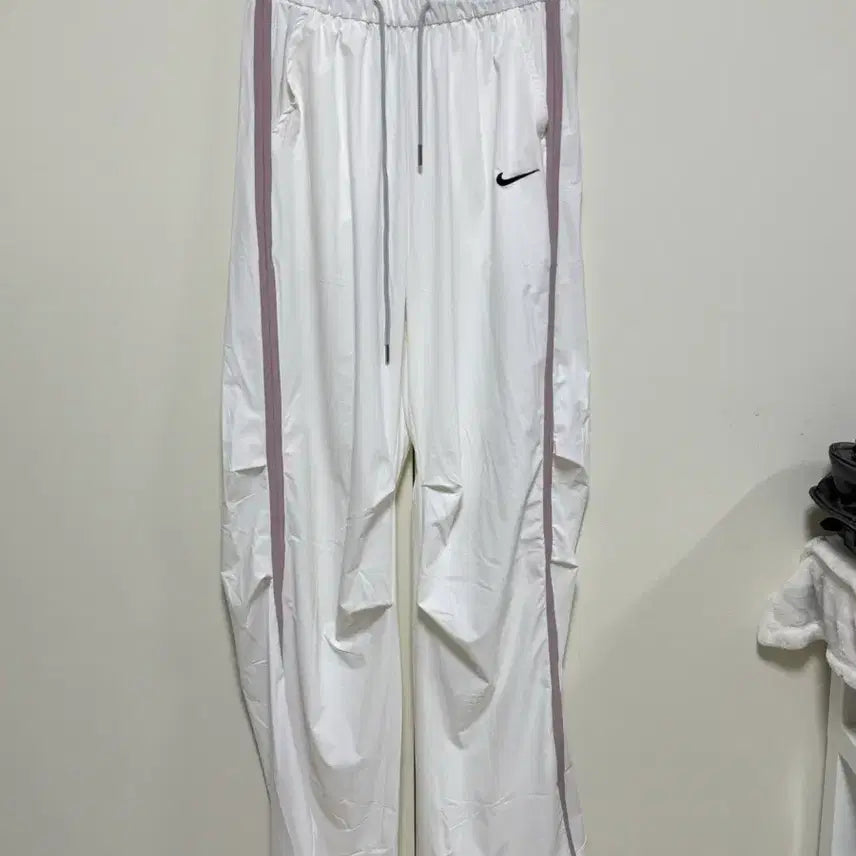 [BUNJANG] White Training Pants / 화이트 트레이닝 팬츠