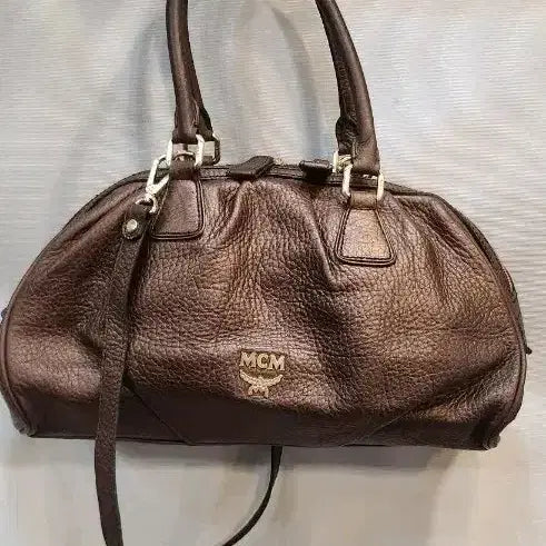 [BUNJANG] MCM Embossed Leather Tote Bag / MCM 토트백 브라운 여성 가방