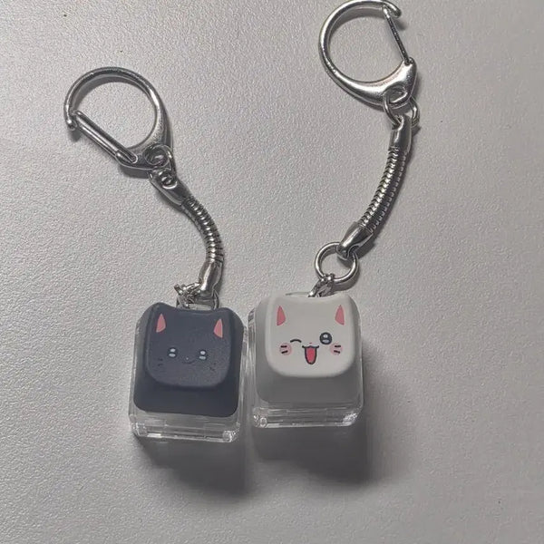 [BUNJANG] Paik's Coffee Choonbae Keycap Keyring Bundle (Butterfly, Wink Choonbae) / 빽다방 춘배 키캡 키링 2개 일괄(나비, 윙크춘배)