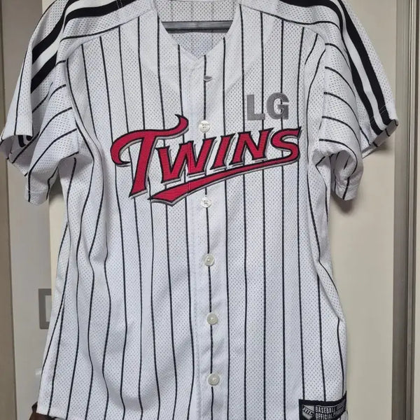[BUNJANG] LG Twins Baseball Uniform Size 100 - Chae Eun-seong Marked / 엘지트윈스 유니폼 100사이즈 채은성 마킹 판매합니다