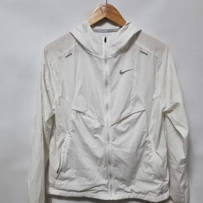 [BUNJANG] Nike Windbreaker Jacket / 나이키 바람막이 자켓 S