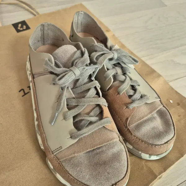 [BUNJANG] Clarks Suede Sneakers (235) / 클락스 스니커즈 235