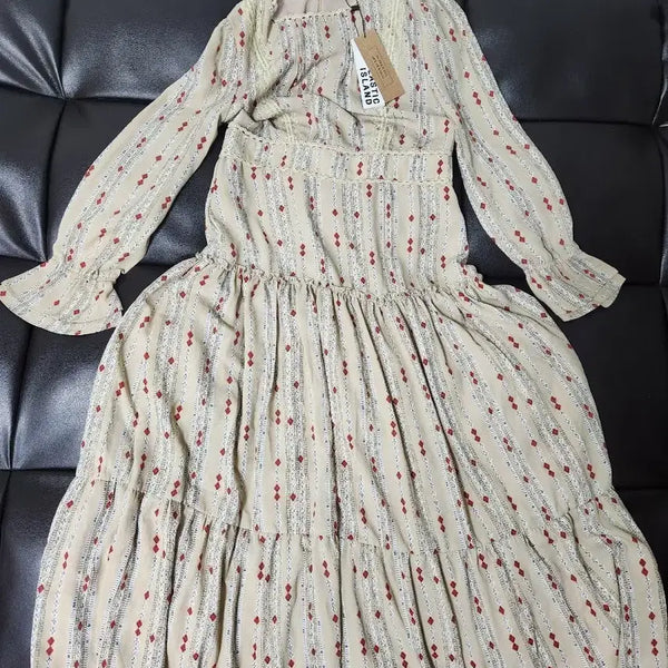 [BUNJANG] Plastic Island Dress / 플라스틱아일랜드 원피스
