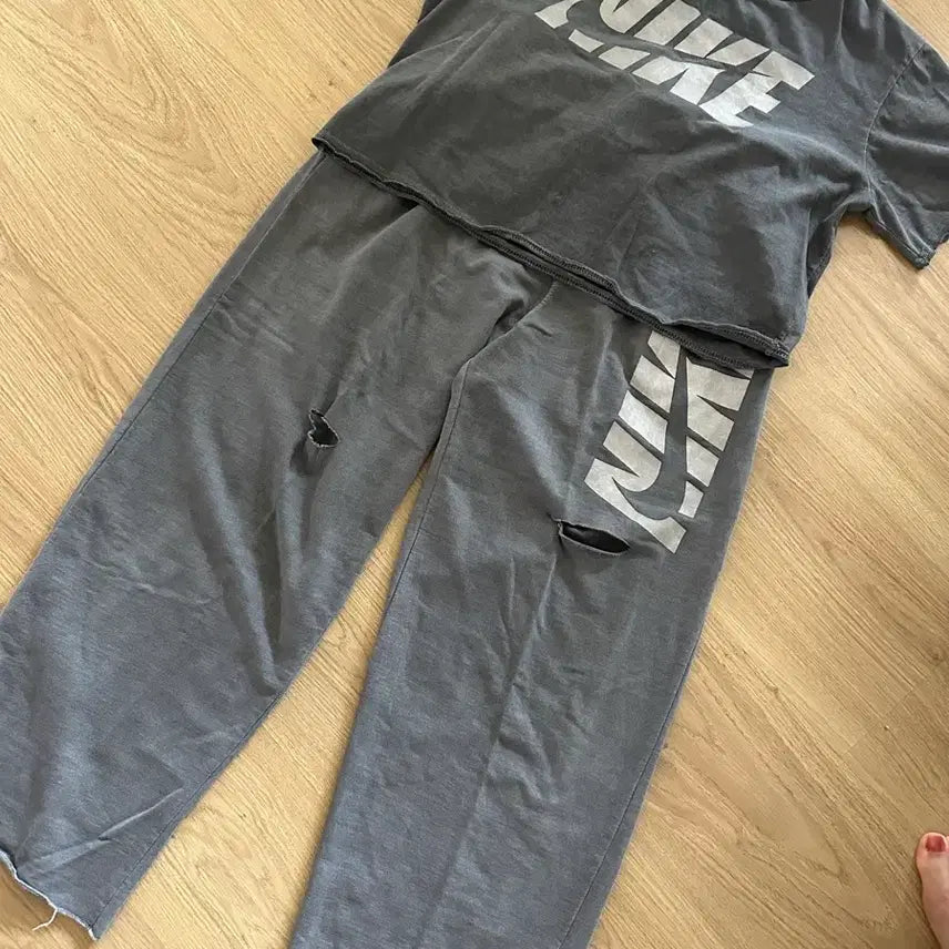 [BUNJANG] Nike Training Set - Cropped Top & Pants / 나이키트레이닝세트