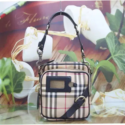 [BUNJANG] Burberry Check Pattern Leather Tote Bag / 구제토토 버버리 체크무늬 토드백 정품 중고가방 명품 60209