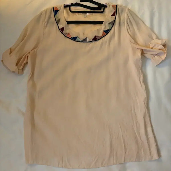 [BUNJANG] Silk Embroidered Blouse / 실크 자수 포인트 블라우스