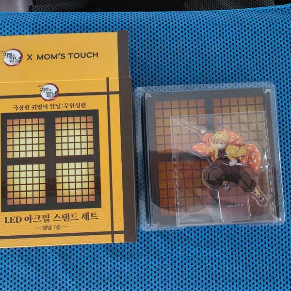 [BUNJANG] Demon Slayer Zenitsu LED Acrylic Stand / 맘스터치 귀칼 젠이츠 LED 아크릴 스탠드