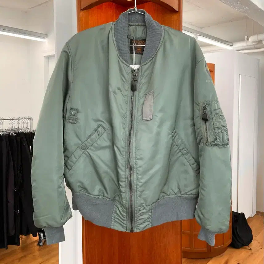 [BUNJANG] Alpha Industries MA-1 Bomber Jacket XL / [XL] 알파인더스트리 ma-1 봄버 자켓