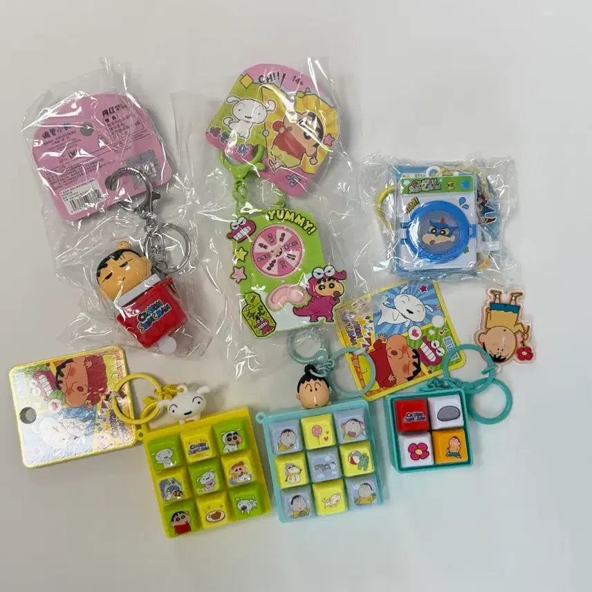 [BUNJANG] Crayon Shin-chan Toy Keycap Set / 짱구는못말려 키캡 토이장난감 세트