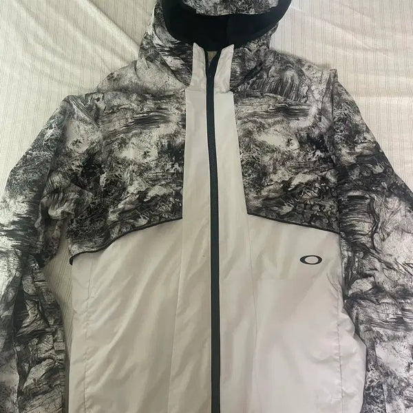 [BUNJANG] Oakley Windbreaker / 오클리 바람막이