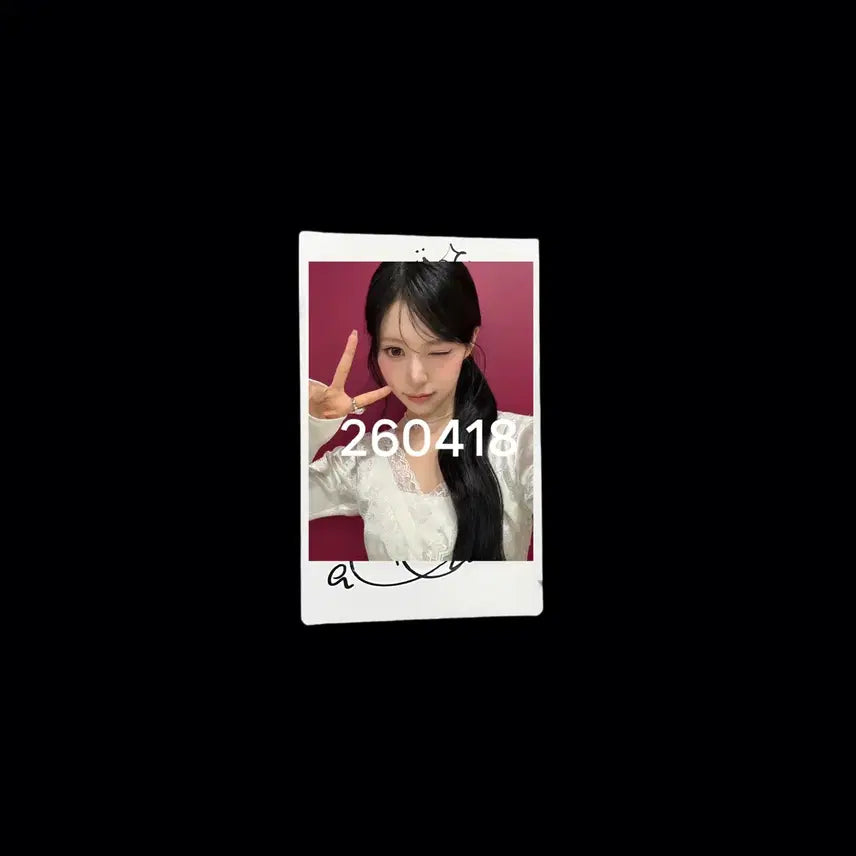 [BUNJANG] Rescene LIV Runaway Signed Polaroids / 리센느 리브 LIV Rescene 런어웨이 runaway 싸폴 싸인폴라