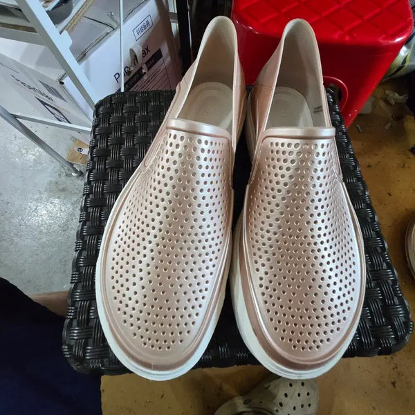 [BUNJANG] Crocs Lay Weave Slip-On Rose Gold / 크록스 레이 웨이브 슬립온 로즈골드