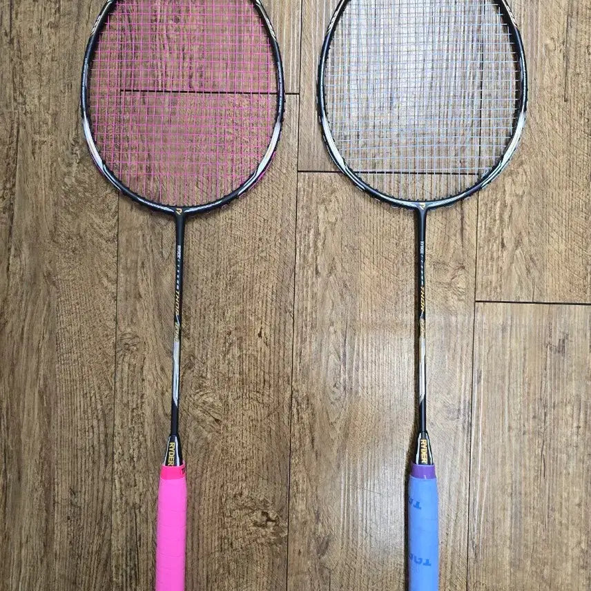 [BUNJANG] Badminton Racket Set - 2 Player Entry-Level Rackets (4U Model) / (새상품) 배드민턴라켓 운동용 남녀입문용 초심용 2개 세트