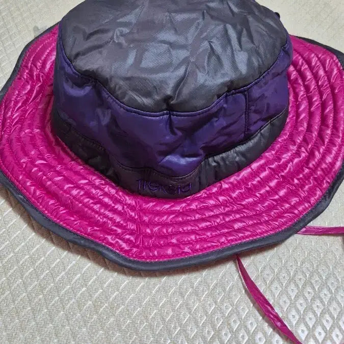 [BUNJANG] Treksta Padded Bucket Hat / 트렉스타 패딩 벙거지 모자 블그레이/퍼플/핑크
