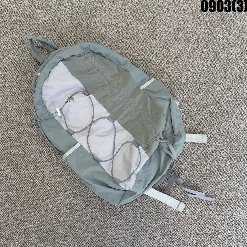 [BUNJANG] Wai Kei Light Gray Backpack / Wai Kei 연그레이 백팩
